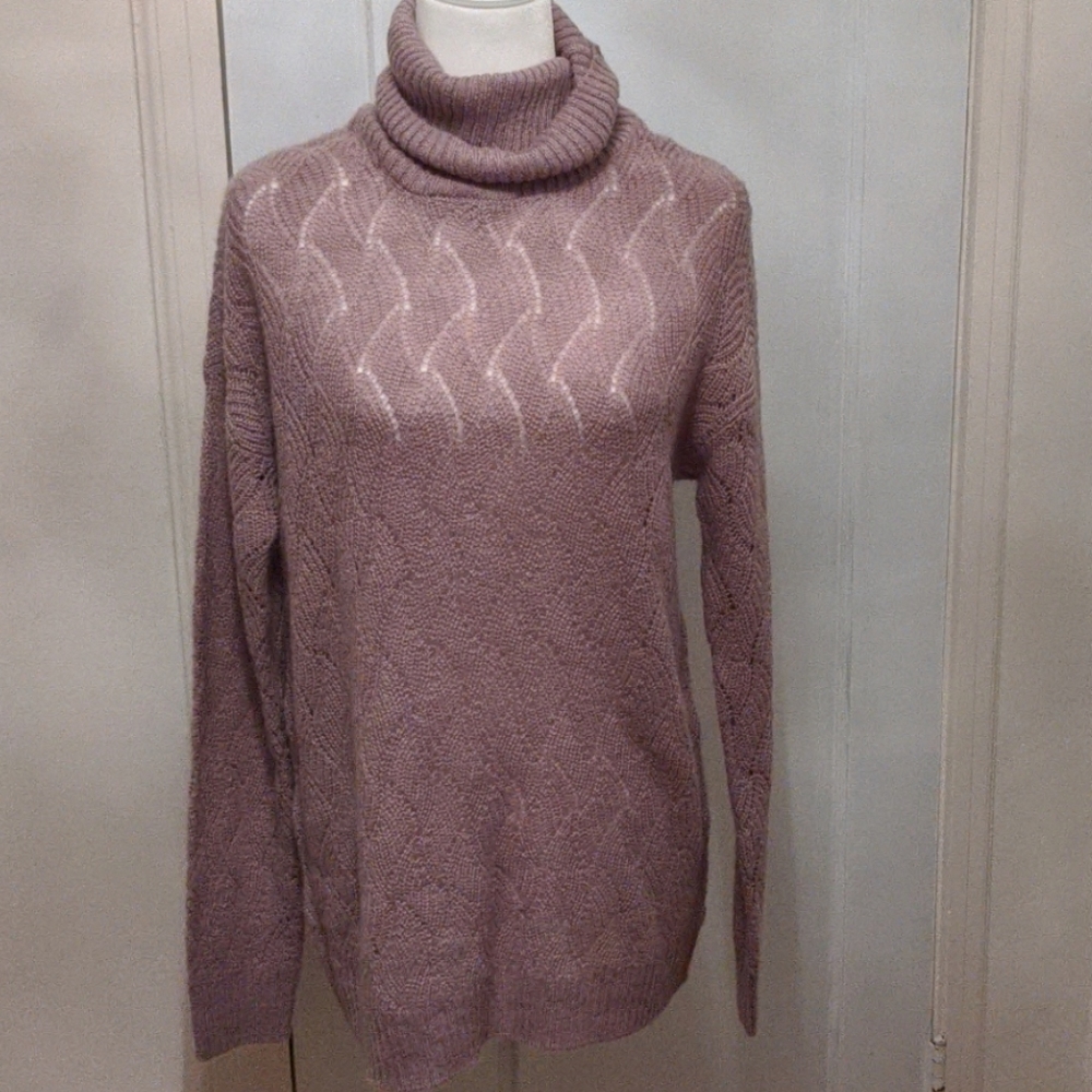 NWOT Lightweight Tunic Sweater
